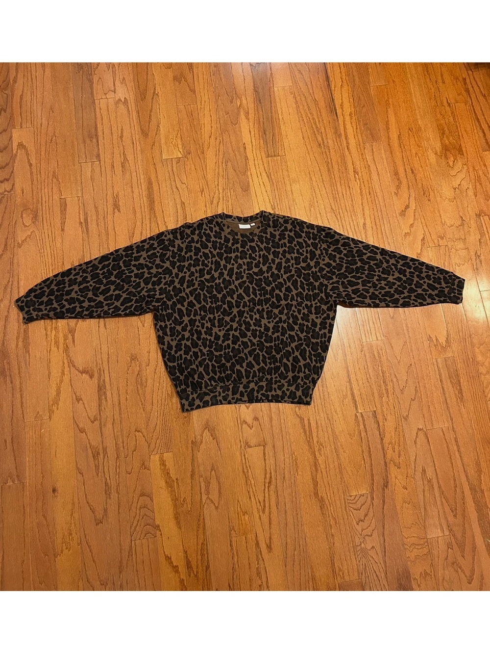Clare V Leopard Print French Terry Sweatshirt Size Large - Picture 3 of 7